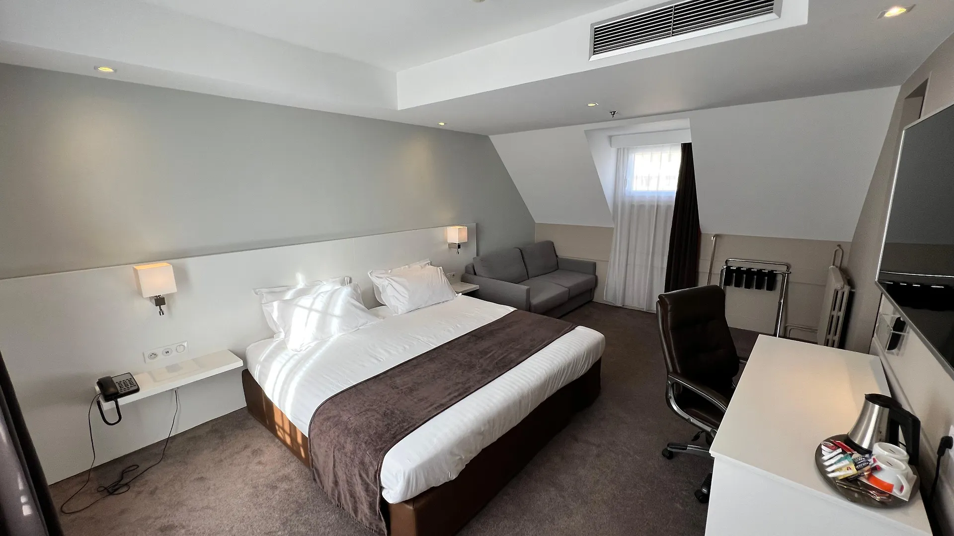 Hotel Paris-auteuil By Ihg Parijs